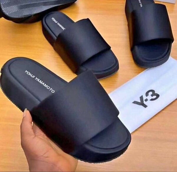 Claquettes unisexes élégantes