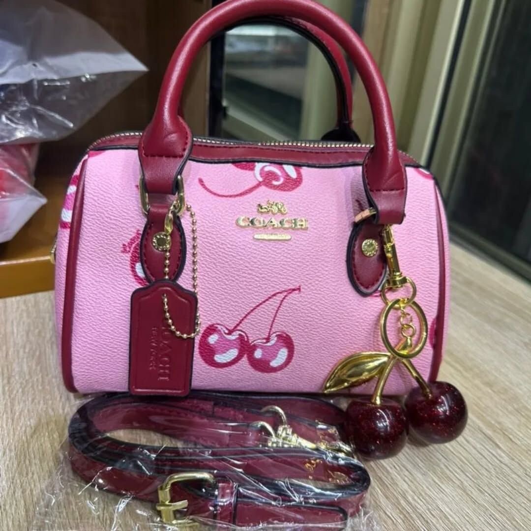 Sac à main en cuir cerise