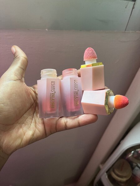 Blush Ushas