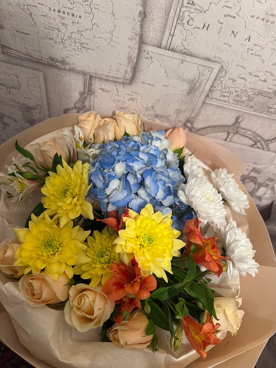 Микс букет за 2000сом