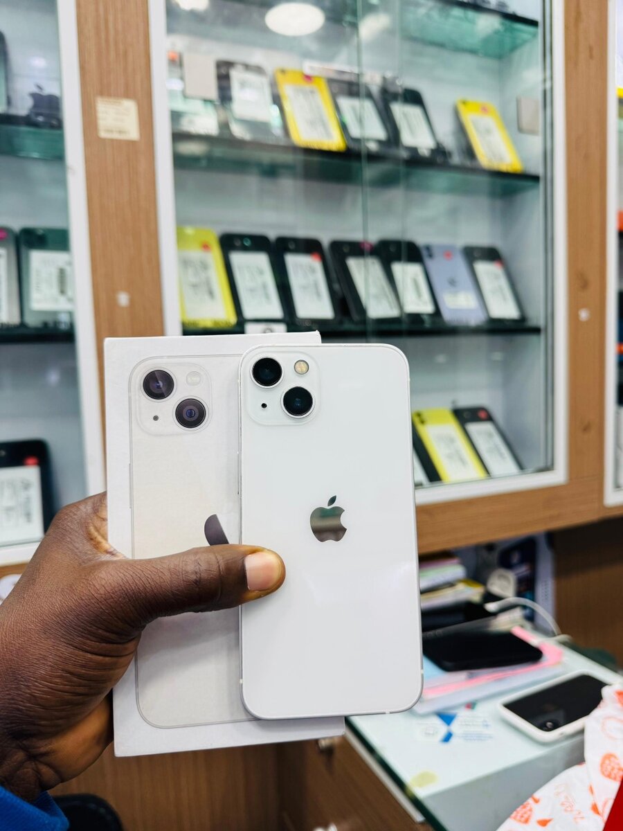 iPhone 13 simple 128Go message