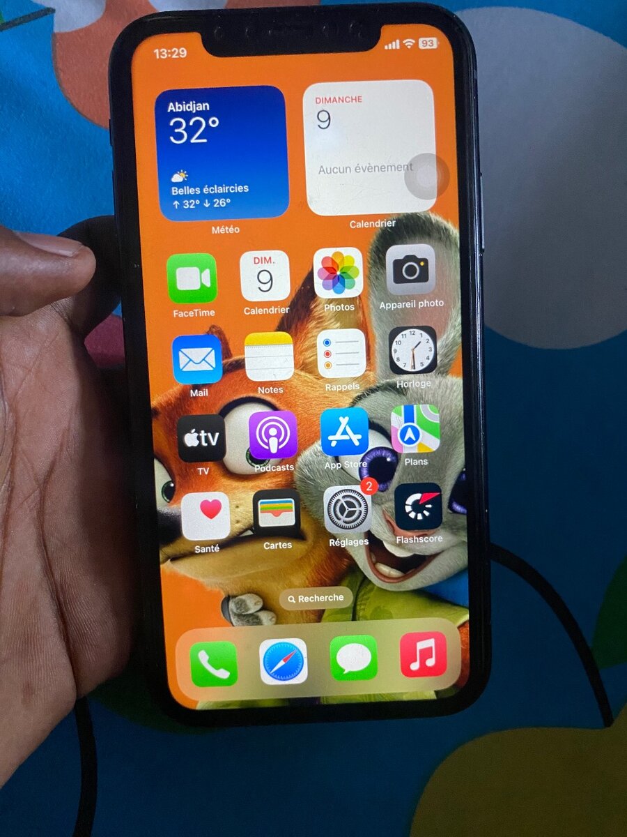 iPhone XR 128Gb sans ID