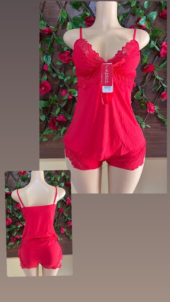 Ensemble de nuit en dentelle