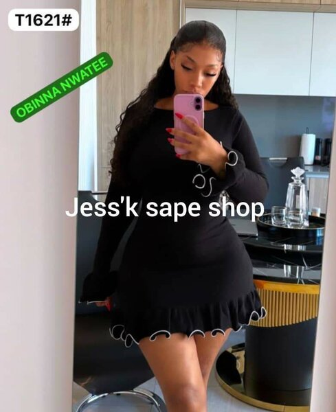 Robe élégante noire