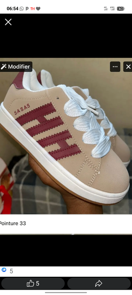 Baskets classiques style urbain