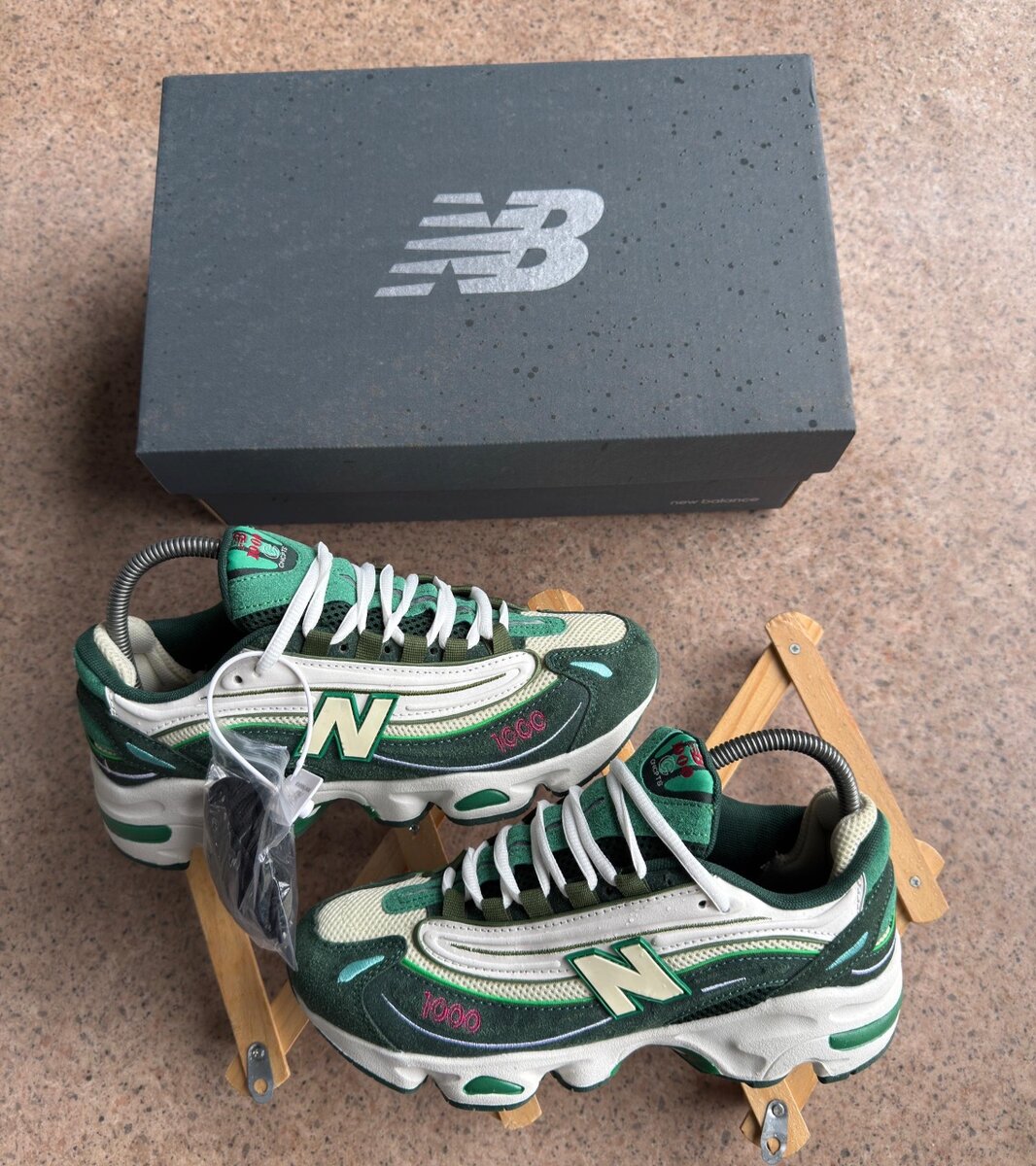 Chaussures New Balance 1906
