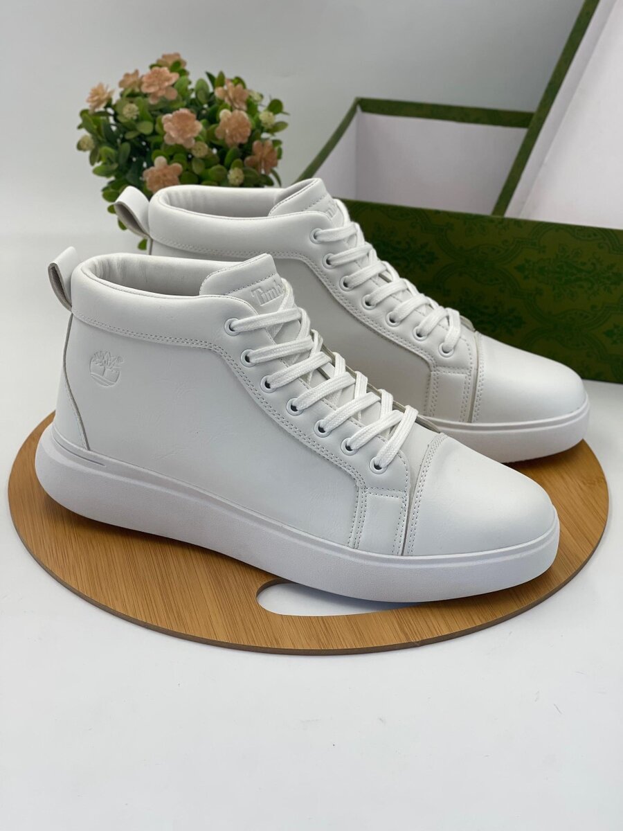 TIMBERLAND ALL WHITE