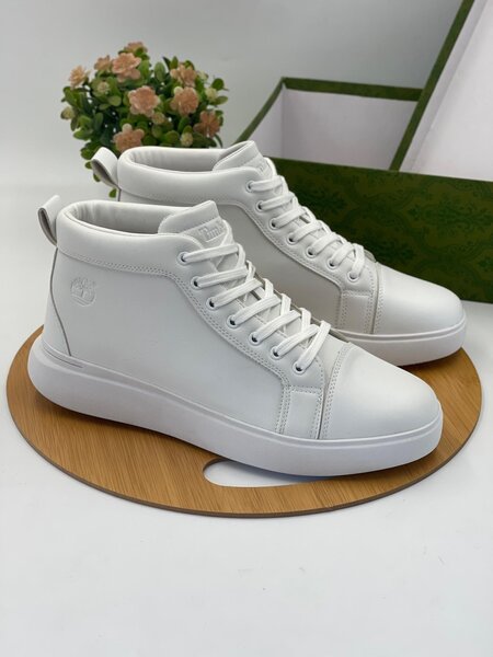 TIMBERLAND ALL WHITE