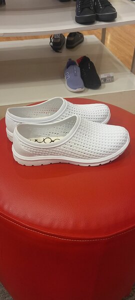 Nurse's shoes