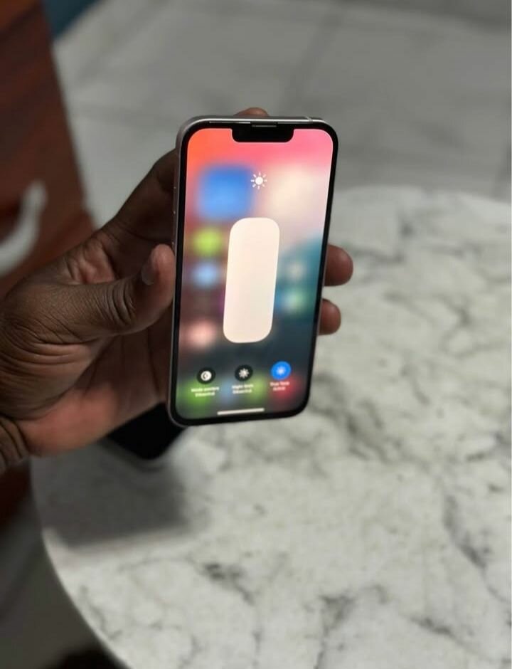 iPhone 13 - Modèle Élégant