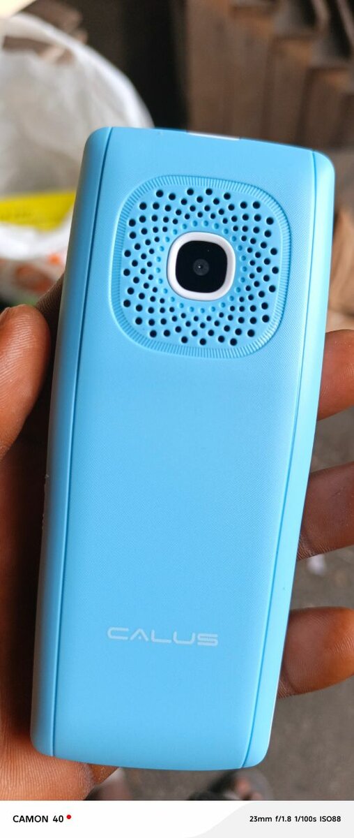 Téléphone portable Calus C8210