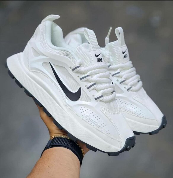 Baskets blanches tendance