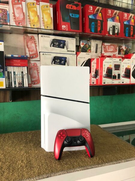 Console PS5 avec manette