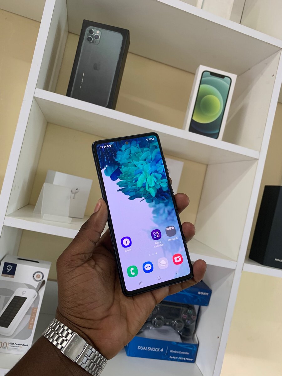 Samsung Galaxy s20 fe 5G 128 gb