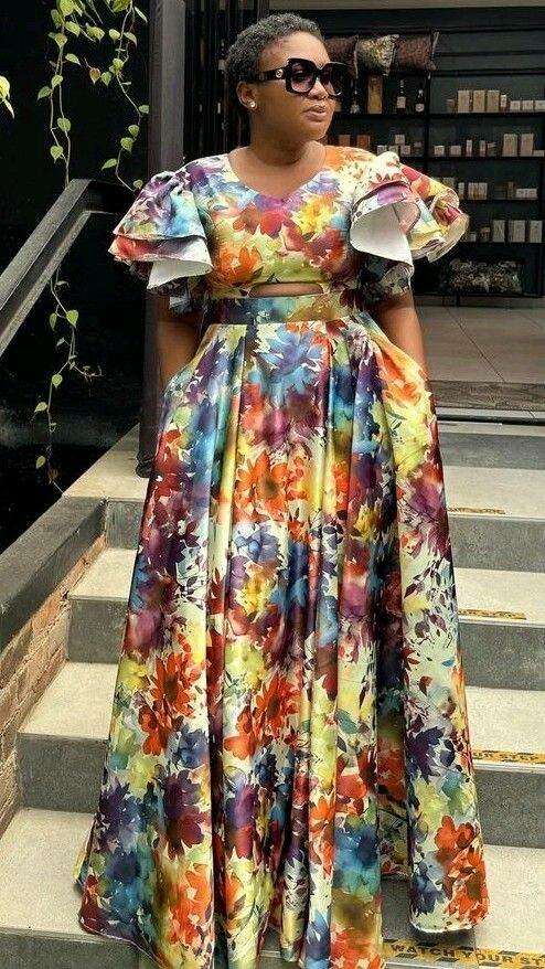 Robe longue à fleurs vibrantes