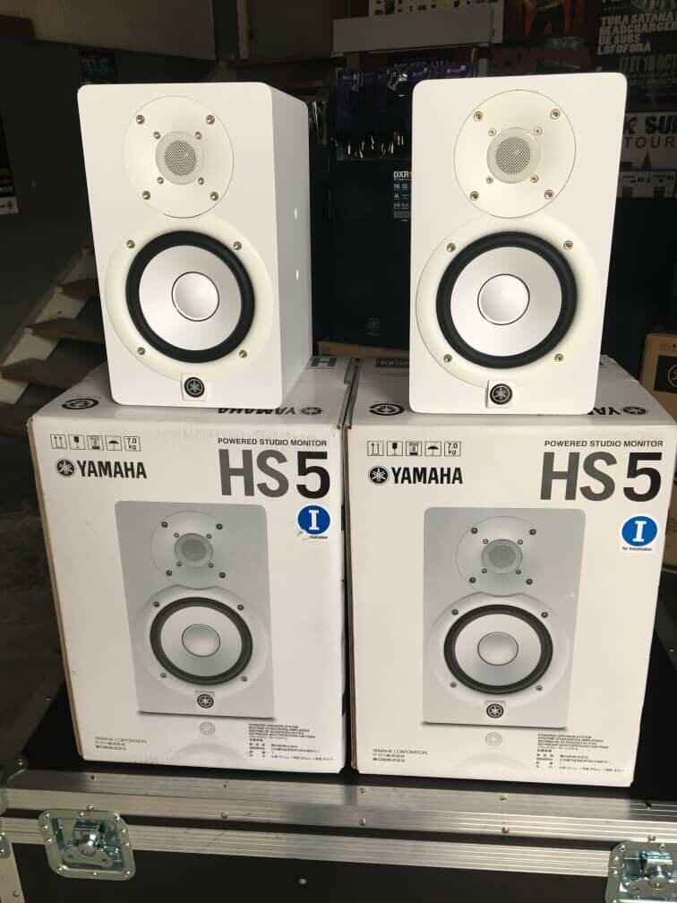 Yamaha Hs 5 studio monitor