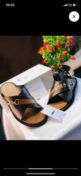 Sandales