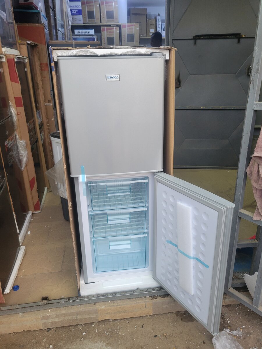 Réfrigérateur nasco 138litre 2 Battants