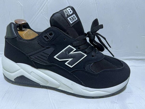 New Balance 580