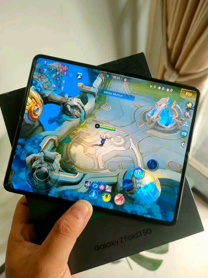 Samsung Galaxy Z Fold3 5G