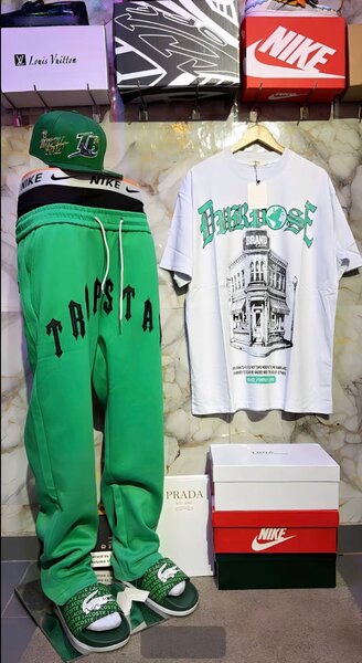 T-shirt et Jogging Stylé