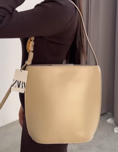 Элегантная сумка от ZARA бежевая