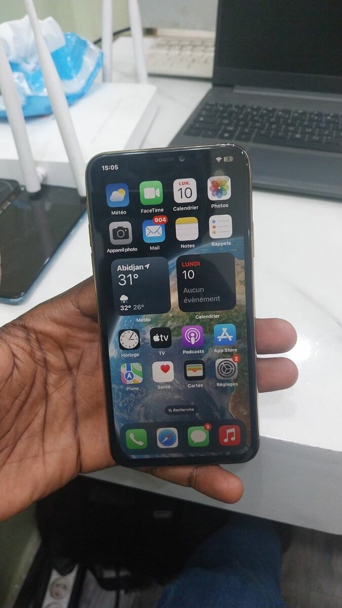 Iphone 11pro max 64GB sans Face ID
