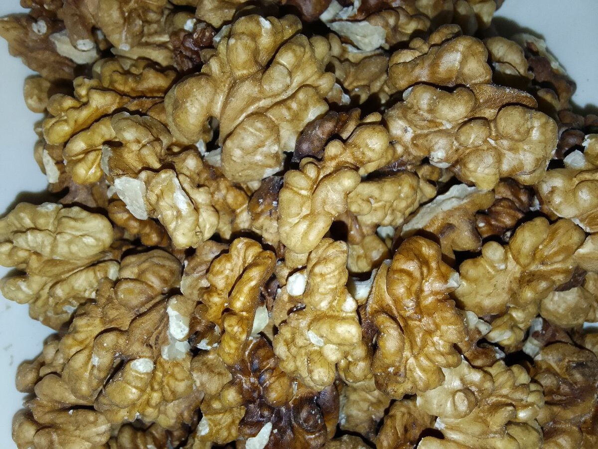 Walnuts without shell