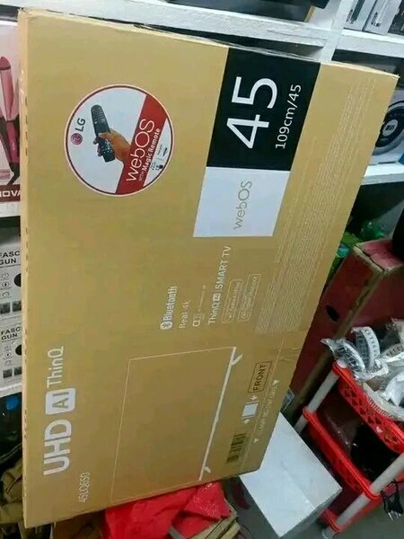 LG Smart TV UHD 45"