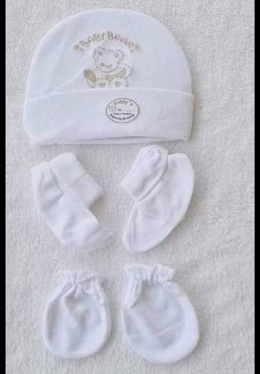 Ensemble Bébé Bonnets et Gants
