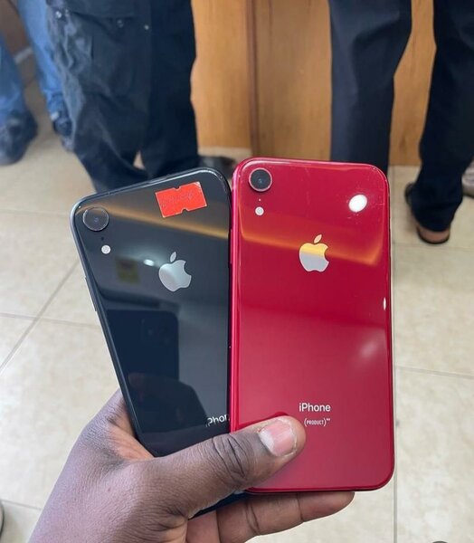 iPhone XR 64g
