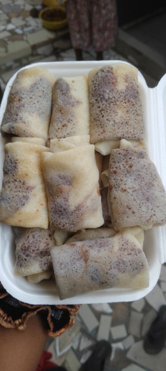 Crêpes fraîches roulées