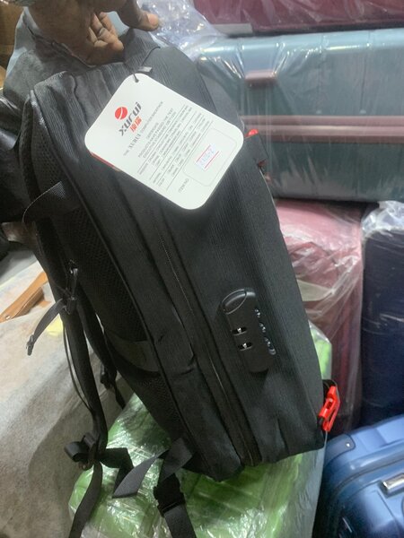 Anti theft laptop bag