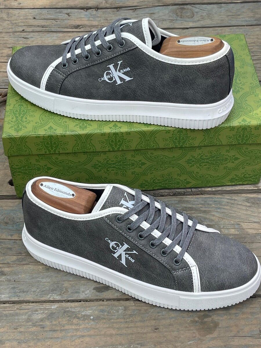 CALVIN KLEIN GRAY AND WHITE