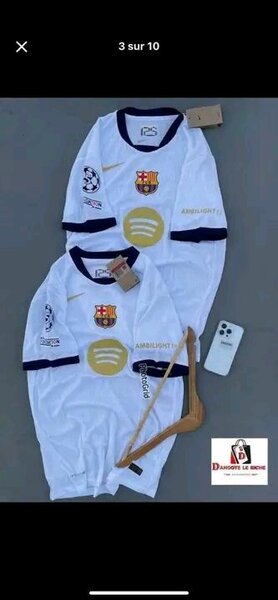 T-shirt de football iconique