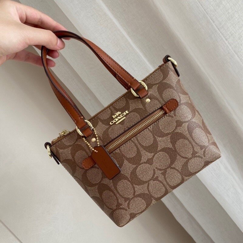 Sac à main Coach élégant