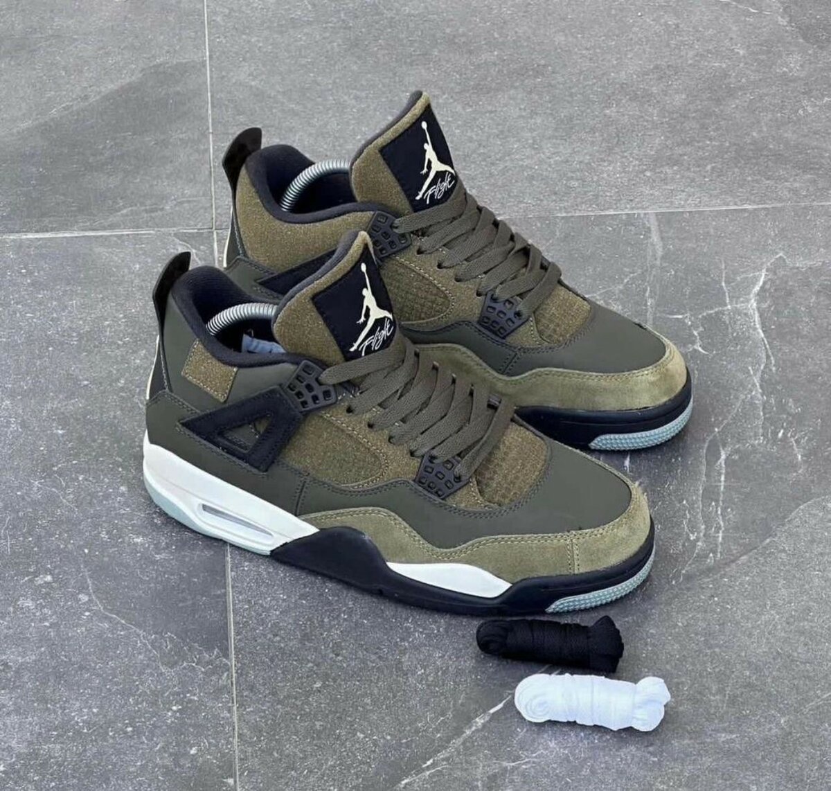 Jordan 4