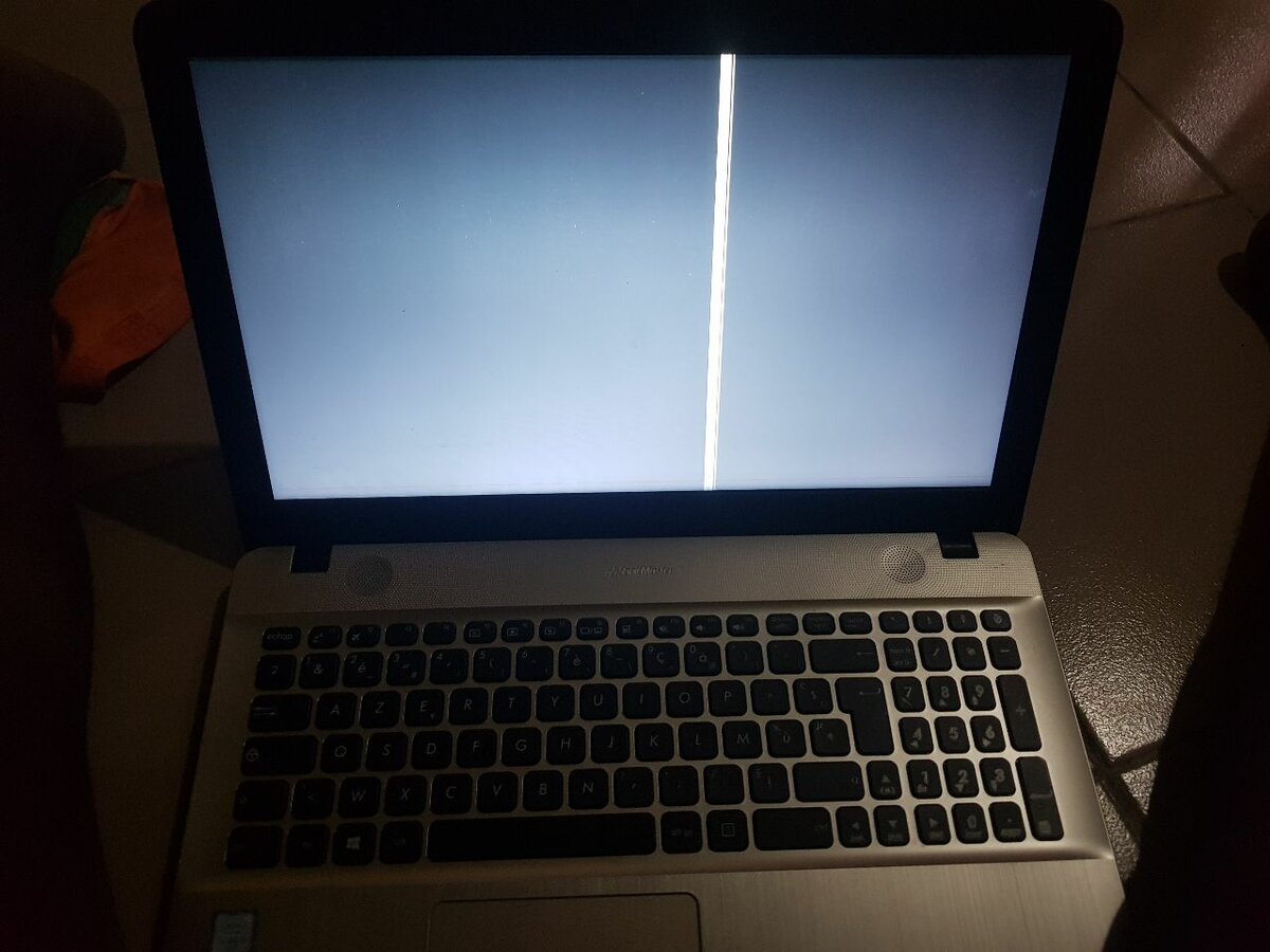 Ordinateurs Asus mais sont écran touché