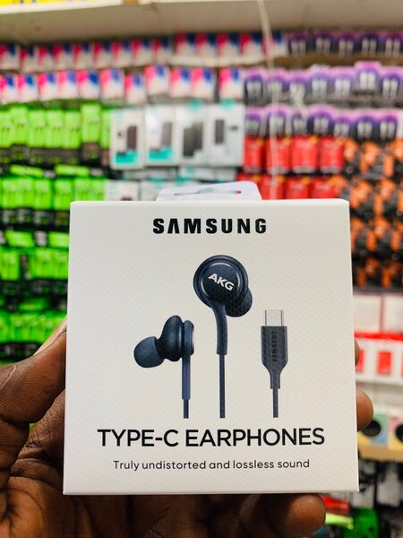 Type C earphone