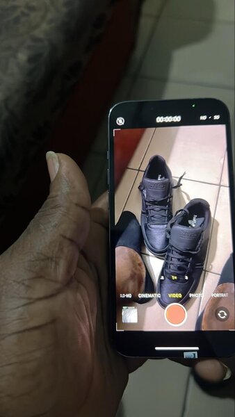 iPhone 15 128GB Noir