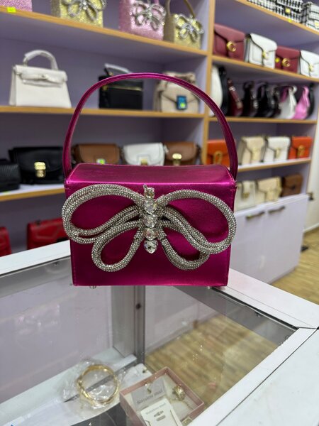 Rhinestones butterfly clutch