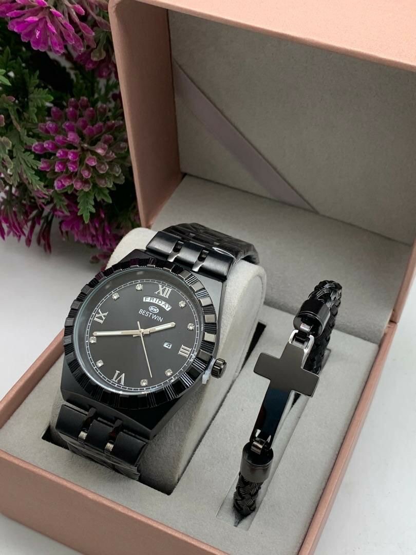 Men watch with bracelet