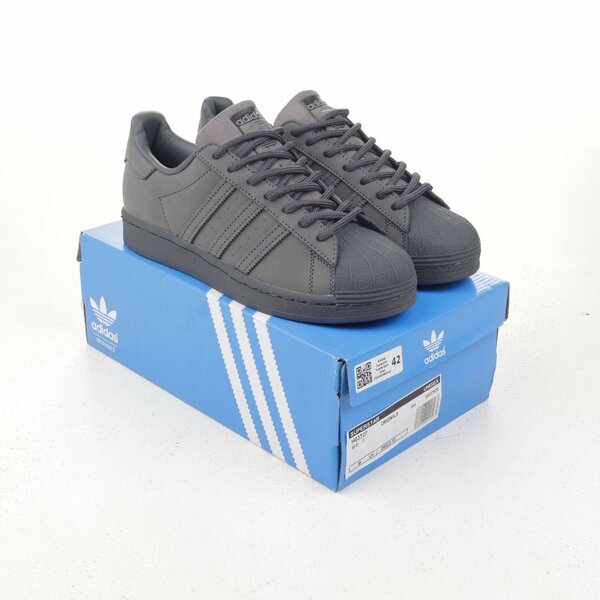 ADIDAS CLASSIC