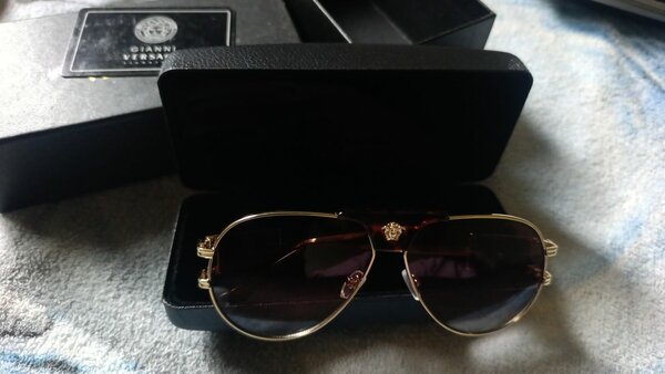 Lunettes de soleil luxe Versace