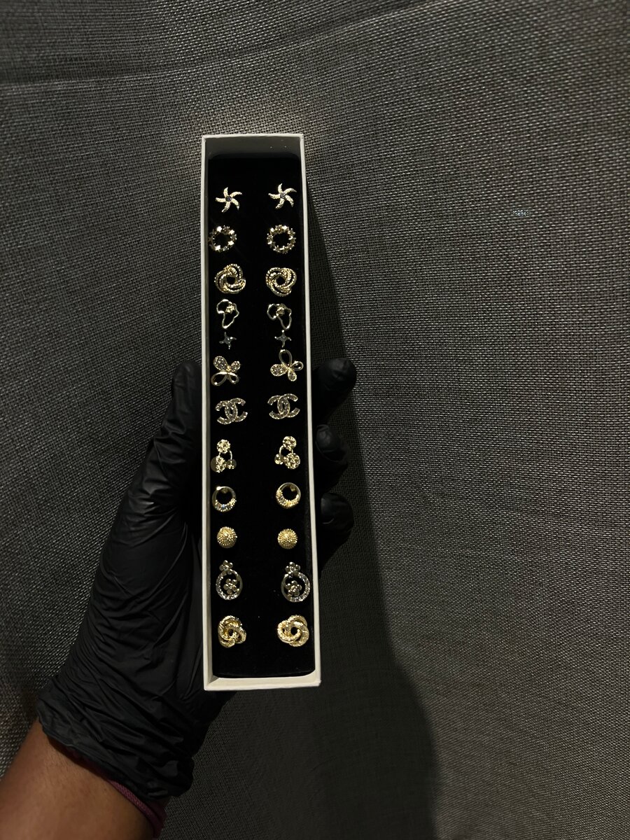 Ensemble de boucles d'oreilles élégantes