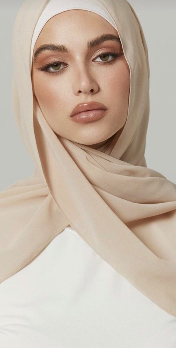 BEIGE CHIFFON HIJAB