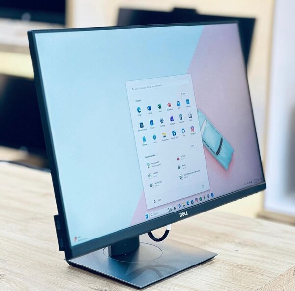 Dell 22 inches Edgeless IPS Monitor