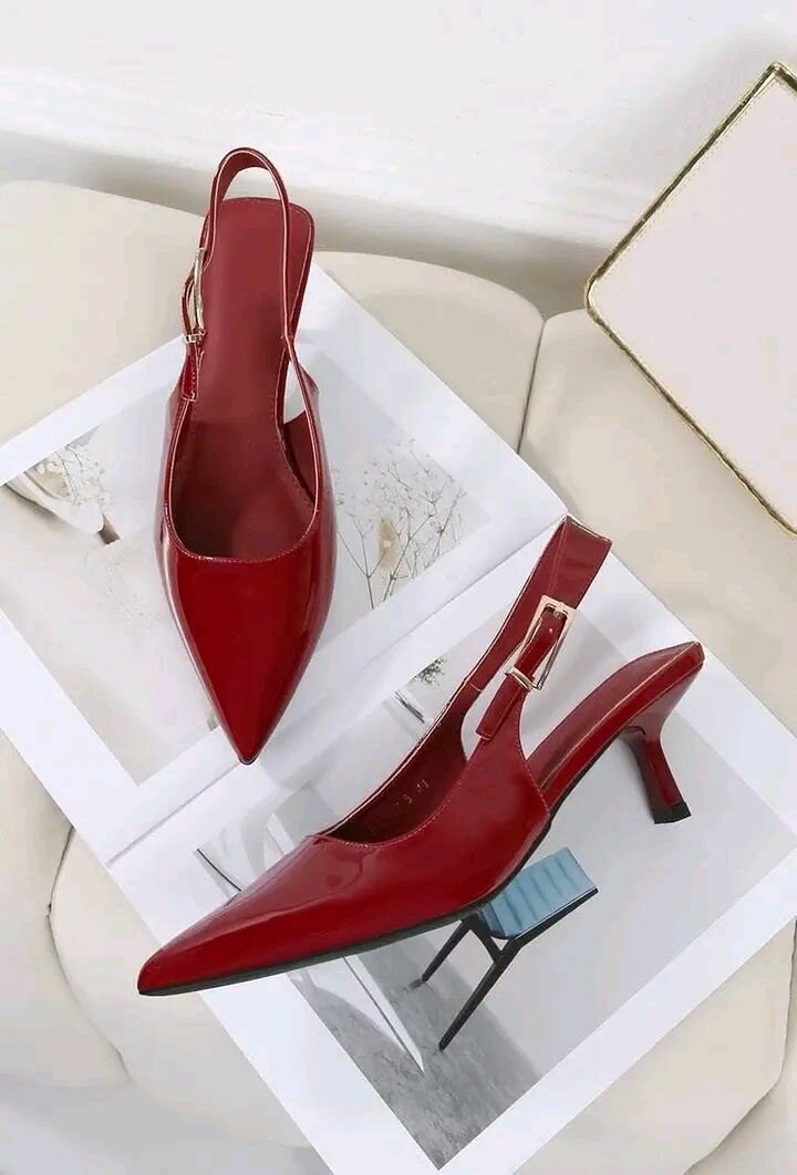 Escarpins à talons rouge élégants