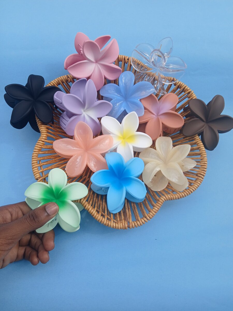 Plumeria clawclips