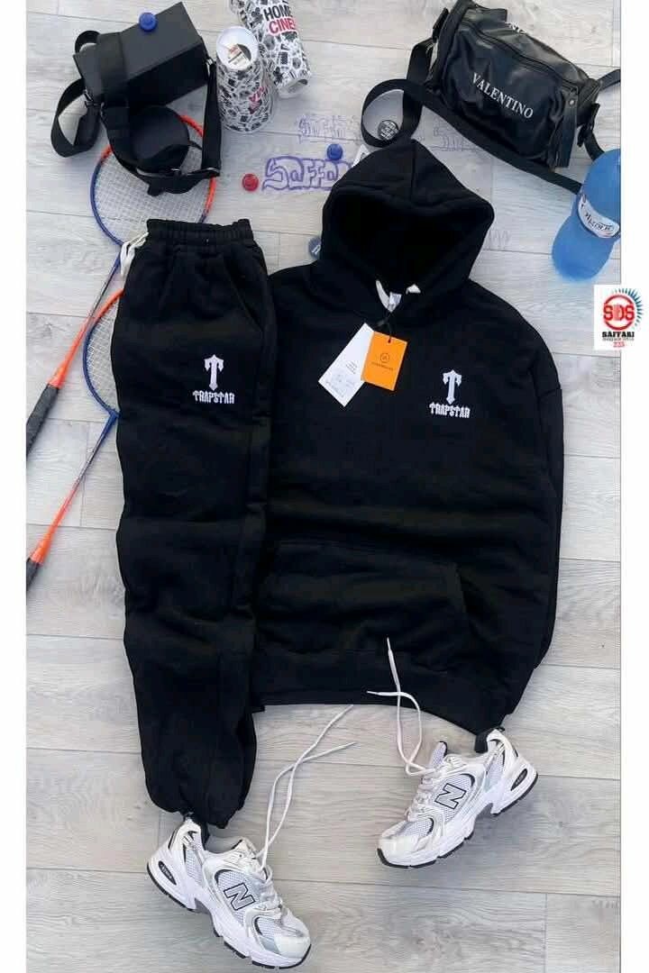 Ensemble de survêtement moderne